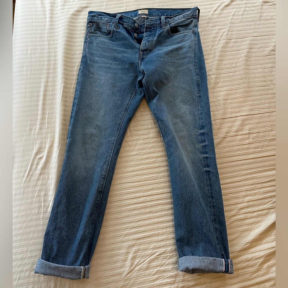 J Crew 484 Slim-fit light blue wash selvedge jean 31/32